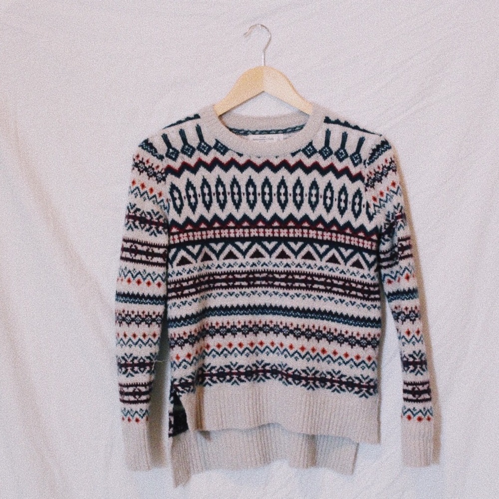 ABERCROMBIE SUPER SOFT CHRISTMAS SWEATER